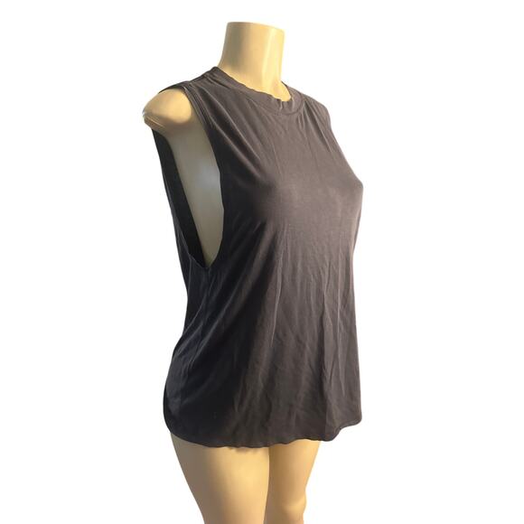 Lululemon 8 Black Muscle Tank Top Sleeveless Stretch Tee Shirt Layering Yoga Run - Picture 1 of 6